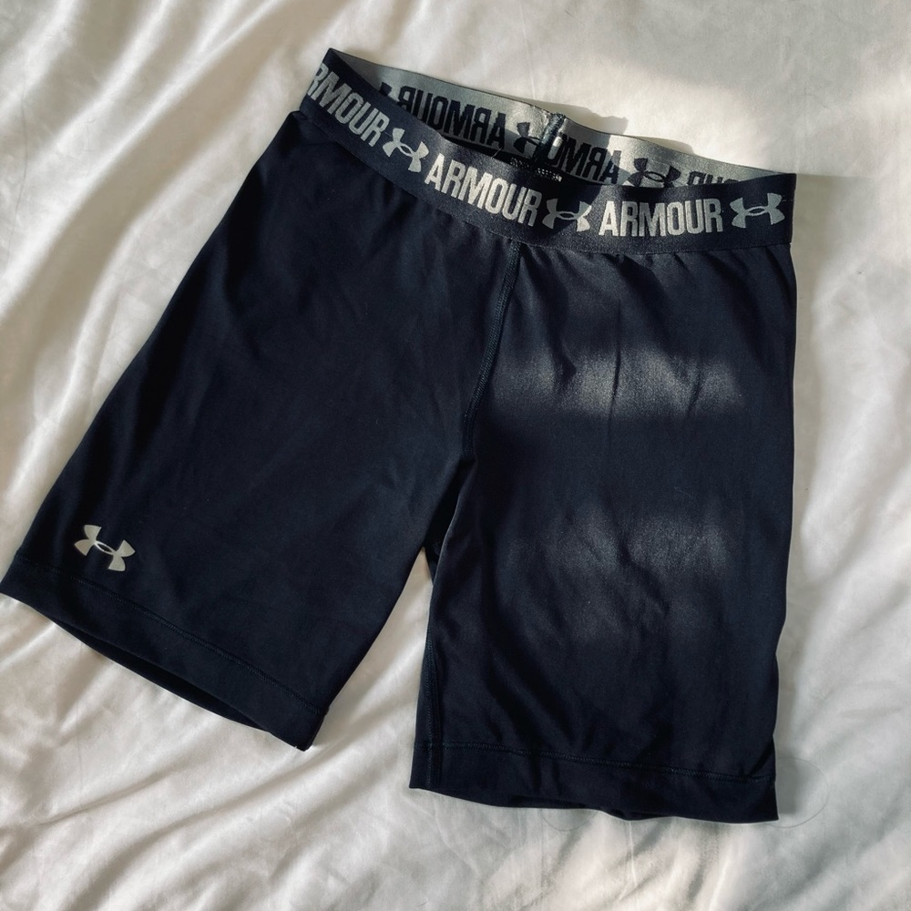 Small under Armour biker shorts
